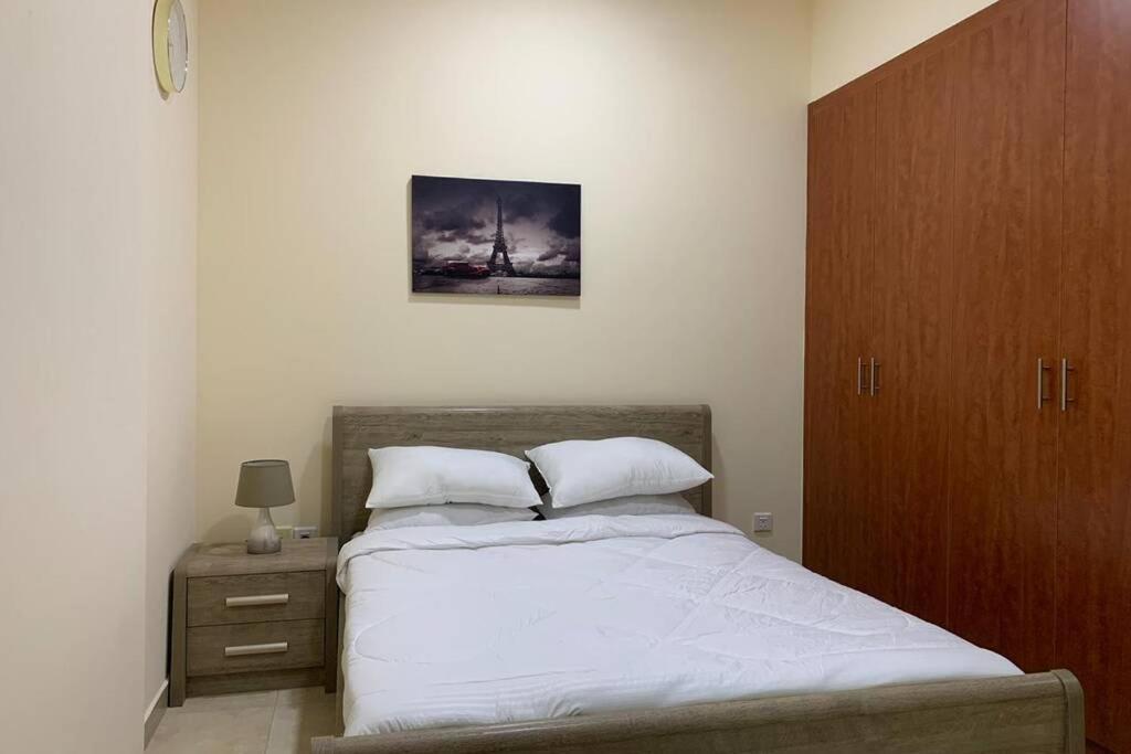 두바이 Cozy 2Bhk Near To Dmcc Metro Station -505 아파트 외부 사진